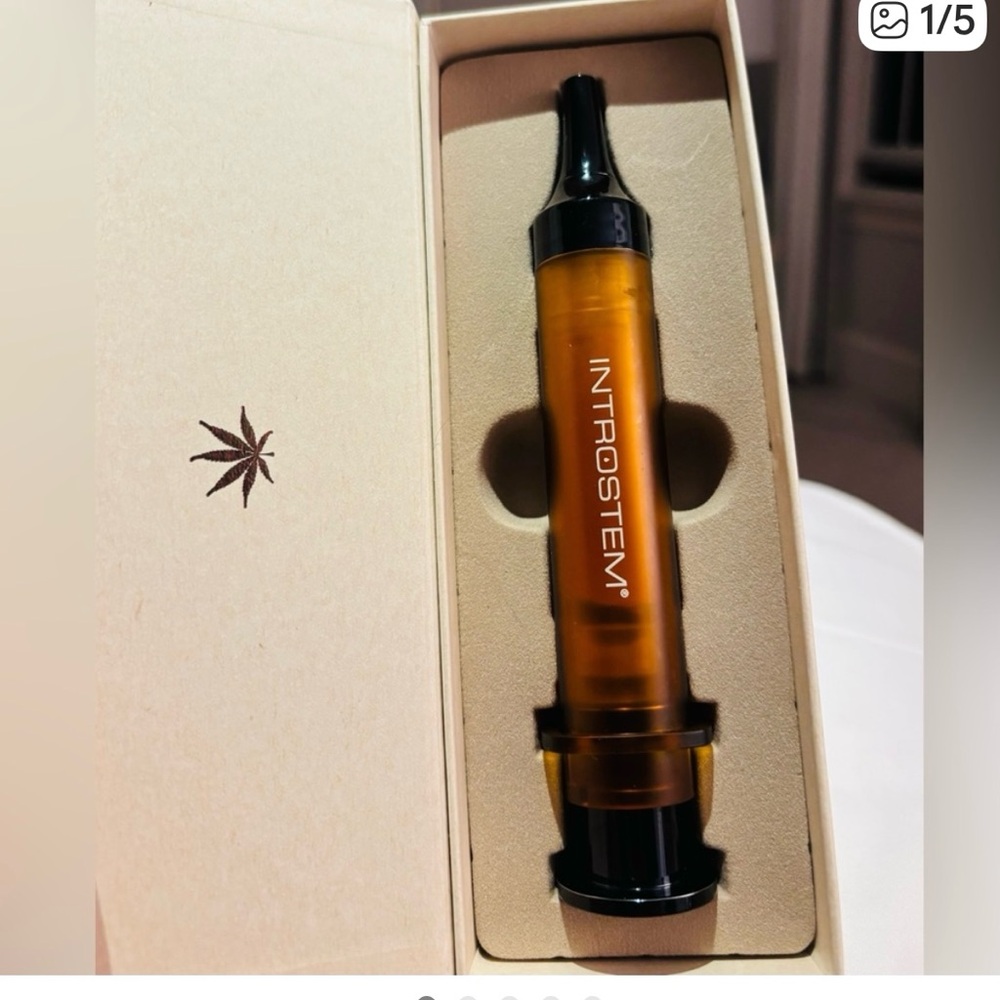 Introstem Skincare Syringe-fine lines and wrinkles disappear around the eyes!